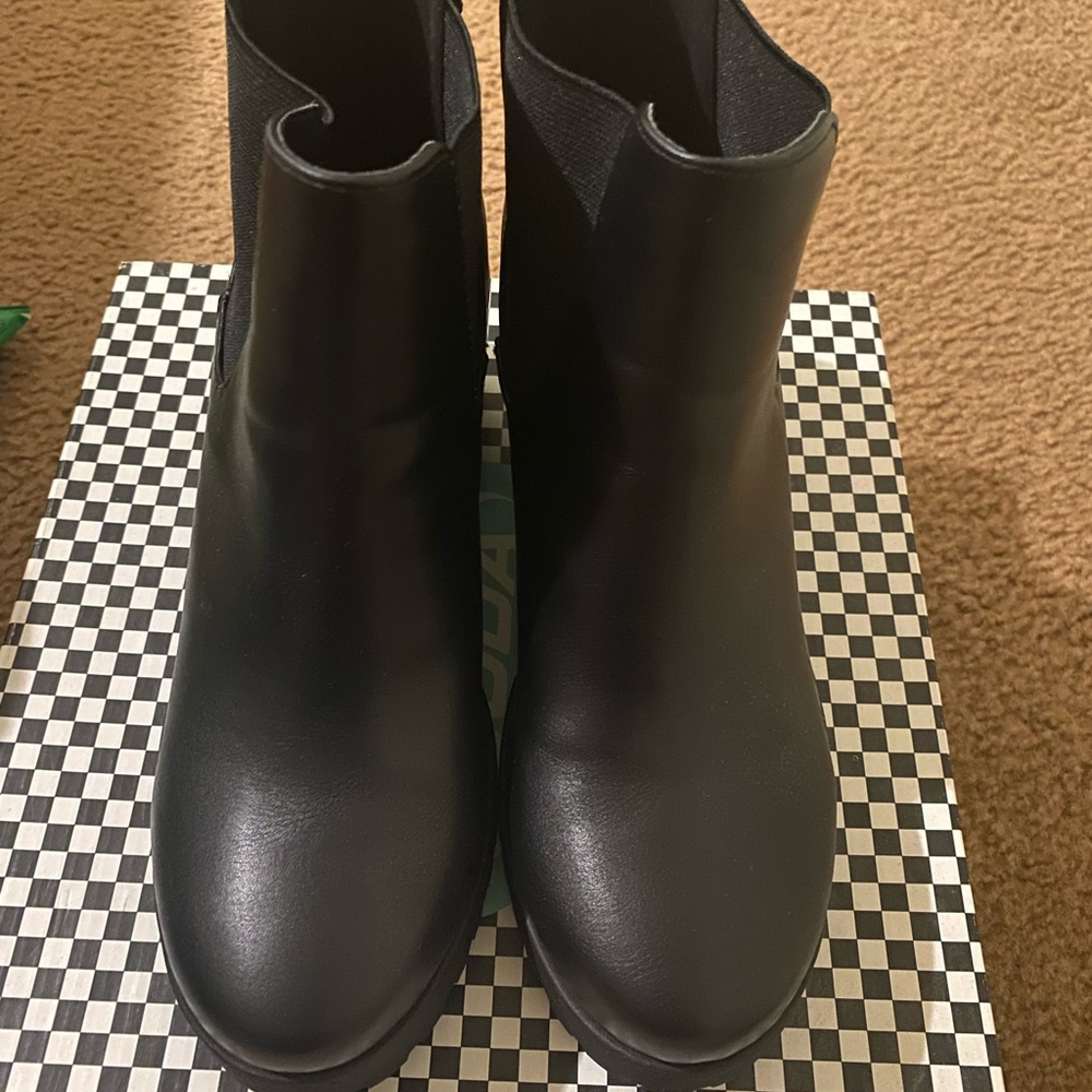 Black boots